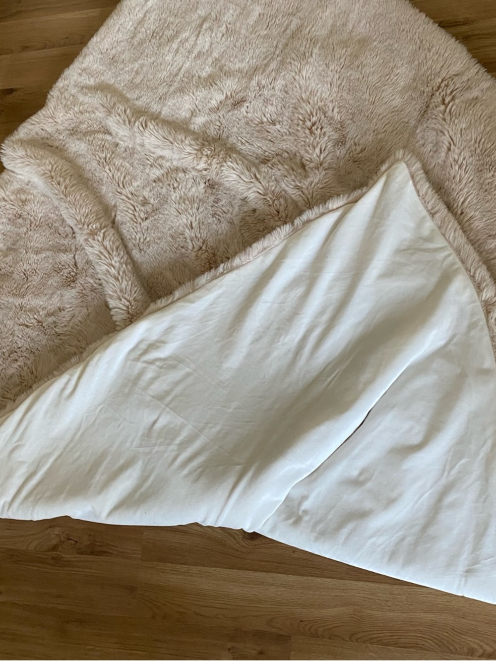 Anthropologie Plush Faux Fur Throw Blanket Powder Pink Modern Boho Home Bedding - Picture 4 of 9